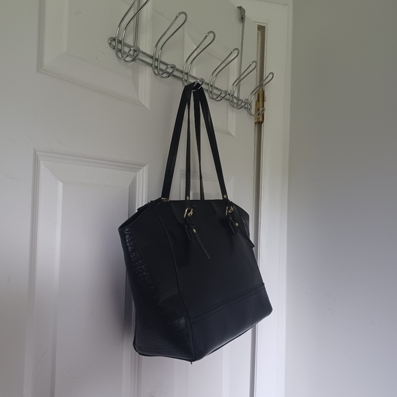 Black Croc Embossed Shoulder Tote Bag - Picture 3 of 12